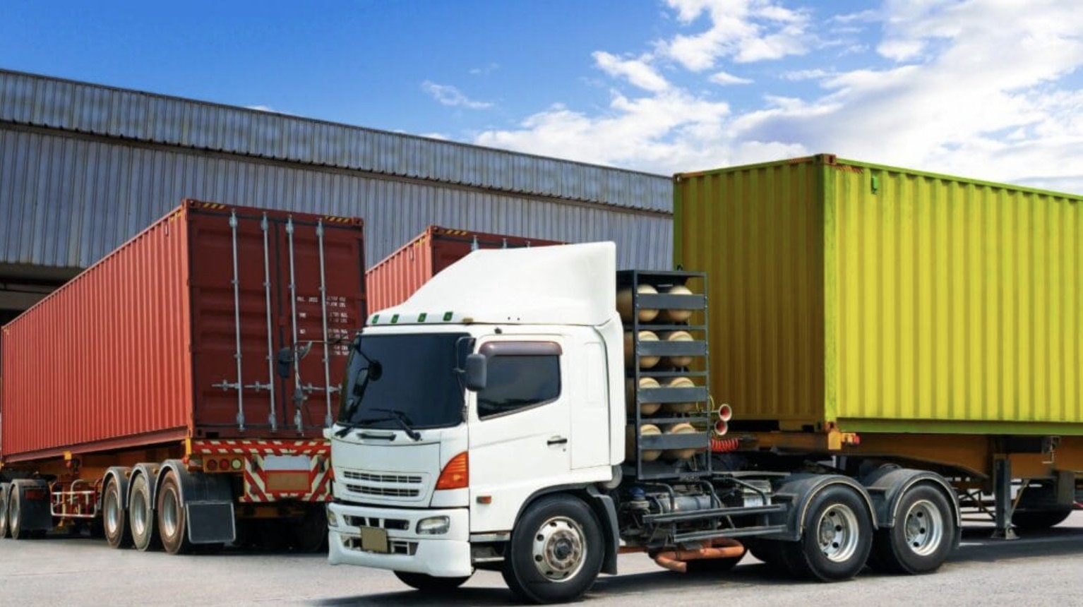 Sewa Truk Box CDD